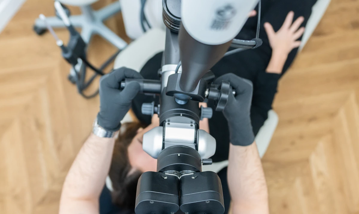 Microscope dentaire